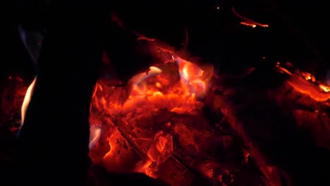 footage-of-campfire-at-night-in-slow-motion