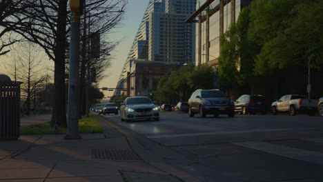 Downtown-Austin-Texas.-Evening-Traffic.-Bus-and-cars