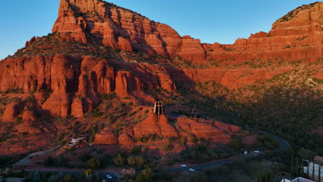 Chapel-Of-The-Holy-Cross-In-Sedona,-Arizona---Aerial-Drone-Shot