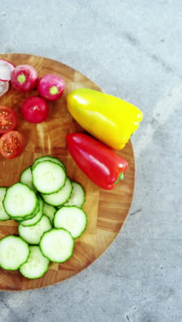 Verduras-Picadas-Sobre-Jabalí-Para-Picar