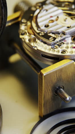 Close-up-of-clock-parts