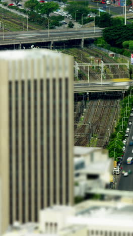 Fahrzeuge,-Die-Sich-Auf-Der-Straße-Bewegen