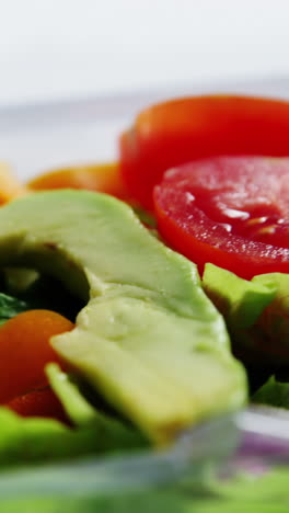 Fresh-vegetables-in-plastic-container