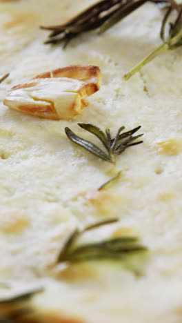 Garlic-bread-with-garnished-rosemary