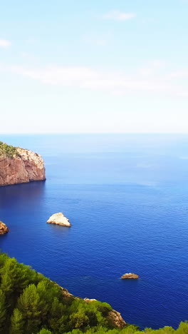 Blick-Auf-Das-Wunderschöne-Meer