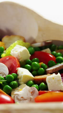 Chopped-vegetables-in-bowl