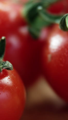 Close-up-of-fresh-cherry-tomatoes