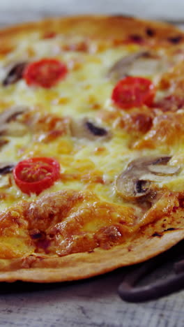 Gebackene-Pizza-Auf-Der-Pfanne