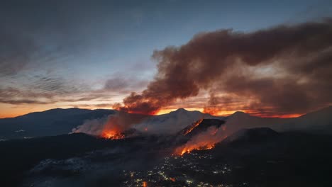 Zeitraffer:-Waldbrand-Im-Uruapan-Wald