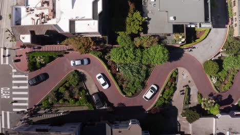 Aerial-bird's-eye-dolly-shot-looking-down-at-the-famous-crooked-Lombard-Street-on-Russian-Hill-in-San-Francisco,-California