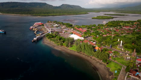 Gilimanuk-port,-regional-economy,-supporting-local-businesses-and-tourism