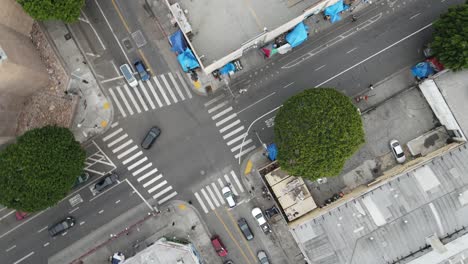 Vista-Aérea-De-Arriba-Hacia-Abajo-De-Skid-Row---Los-Ángeles