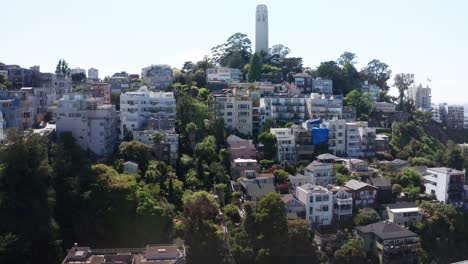 Aerial-wide-descending-shot-of-the-long-Filbert-Steps-going-down-Telegraph-Hill-from-Coit-Tower-in-San-Francisco,-California