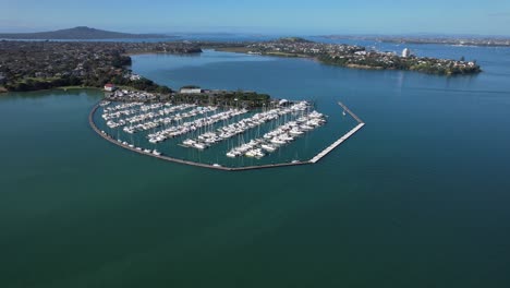 Bayswater-Marina-At-Shoal-Bay-In-Auckland,-New-Zealand---Aerial-Drone-Shot