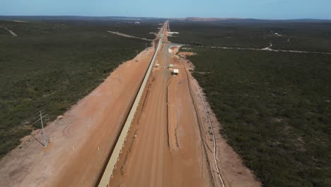 Mining-conveyor-belt-system-in-nickel-open-mine,-Western-Australia