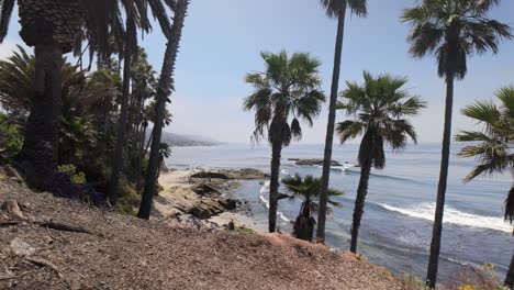 Hermosa-Playa-De-La-Costa-De-California---4k-Calificada