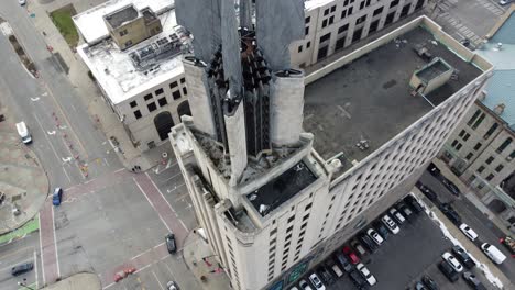 Wings-Of-Progress-Auf-Dem-Times-Square-Gebäude-In-Rochester,-New-York