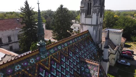 Incredible-work-of-art-on-the-roof-on-saint-anna-temple-on-Tompa,-Hungary