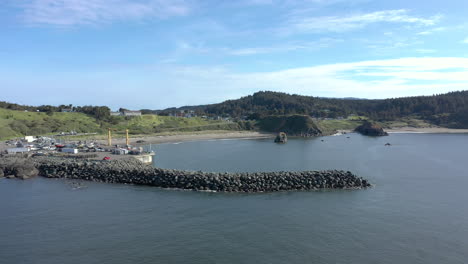 Port-Orford,-Oregon,-Ist-Einer-Von-Nur-Zwei-&quot;Dolly-Docks&quot;-In-Den-USA