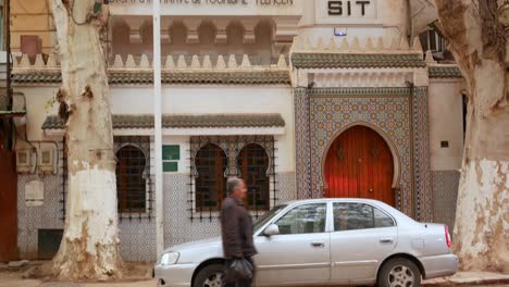 Oficina-De-Turismo-Más-Antigua-Del-Norte-De-África,-Ubicada-En-Lo-Que-Fue-Una-Sinagoga