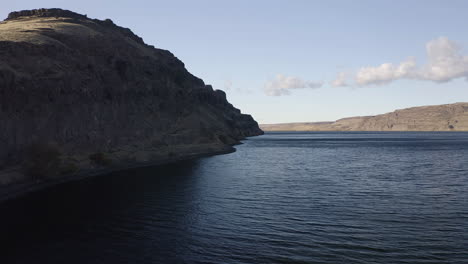 Garganta-Del-Río-Upper-Columbia,-Cañón-Del-Río-High-Desert-En-El-Noroeste-Pacífico-De-Los-Estados-Unidos