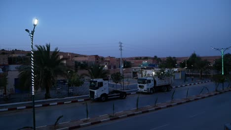 Empty-avenue-during-Ramadan-at-late-evening