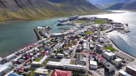 Isafjordur,-Island