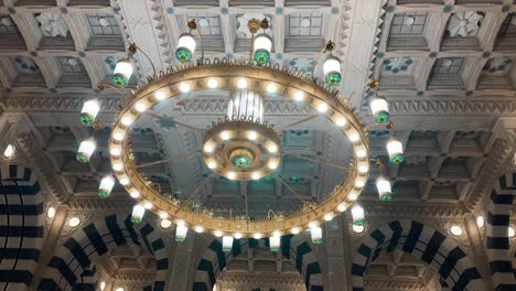 An-inside-view-of-he-Prophet's-Mosque,-Masjid-al-Nabawi,-in-Madinah,-Saudi-Arabia