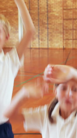 Kids-playing-in-corridor