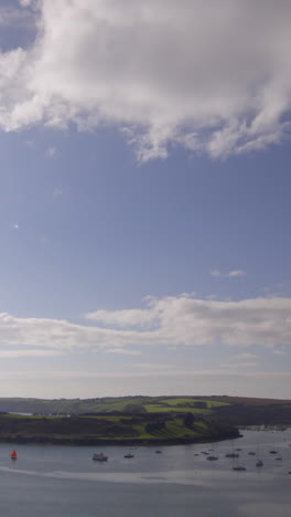 Panoramic-shot-of-cloudy-sky-above-the-ocean