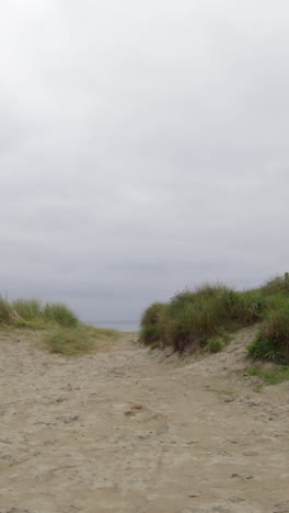 Tranquil-isolated-beach-scene