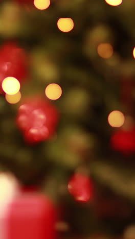 Luces-Parpadeantes-En-El-árbol-De-Navidad-Fuera-De-Foco.