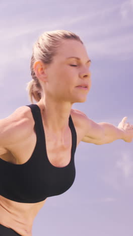 Sportswoman-practicing-discus