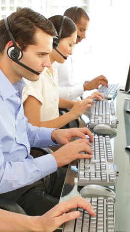 Call-centre-worker-on-a-call-