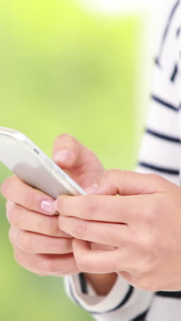 Casual-asian-businesswoman-using-smartphone