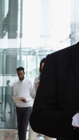 Businesspeople-working-in-office-cafeteria