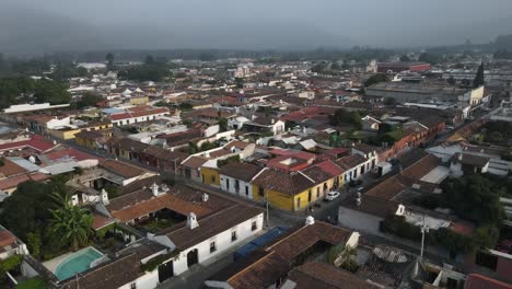 Ein-Echter-Blick-Auf-Antigua-Guatemala-In-Mittelamerika,-Wichtiges-Touristenziel,-Danke