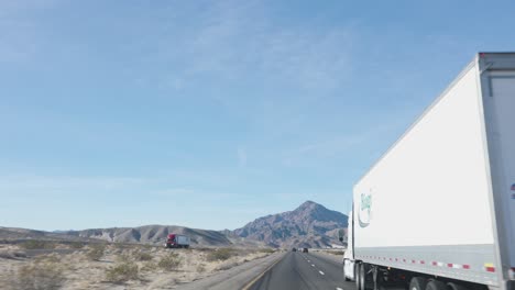 Conduciendo-Por-La-Carretera-A-Nevada