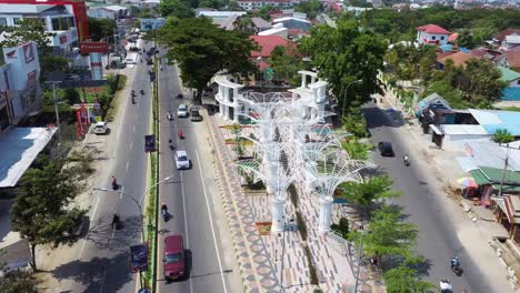 Me-Encanta-El-Monumento-Y-El-Parque-De-Palopo---Taman-Me-Encanta-El-Parque-Público-De-Palopo