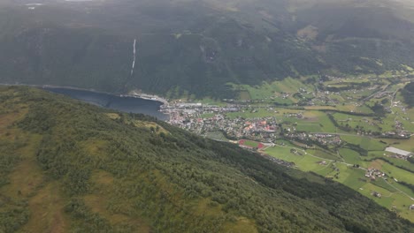 Aerial-Drone-Tilt-Panning-View-of-Vikøyri,-Vik-i-Sogn,-in-Norway