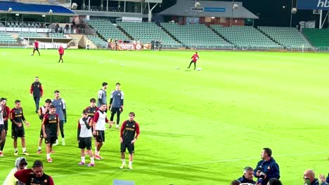 Als-Der-Roma-Football-Club-Seine-Fans-Beim-Training-Im-Hbf-Park-Begrüßt