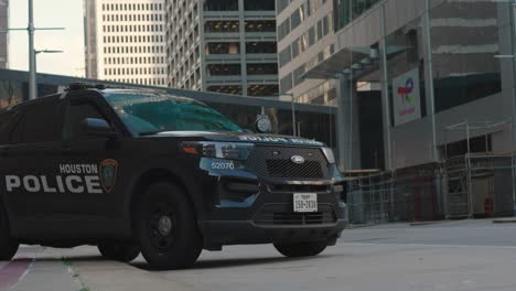 Road-closer-by-police-do-to-major-storm-in-downtown-Houston-after-buildings-are-damaged