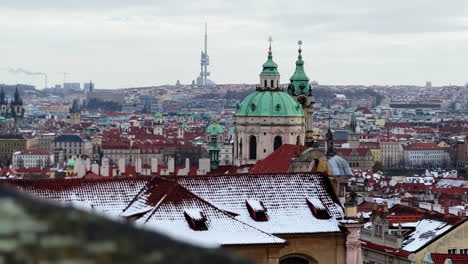 Esta-Es-Una-Foto-De-La-Majestuosa-Belleza-De-Praga,-Que-Muestra-Sus-Monumentos-Emblemáticos,-Su-Arquitectura-Histórica-Y-Su-Vibrante-Paisaje-Urbano.