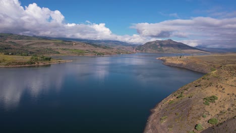 Aerial-View-of-Blue-River-Green-Mountain-Water-Reservoir,-Heeney,-Colorado-USA-on-Sunny-Day