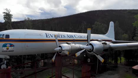 4K-Drone-Video-of-Everts-Air-Cargo-Plane-on-display-at-Chena-Hot-Springs-Resort-near-Fairbanks,-Alaska-in-Summer