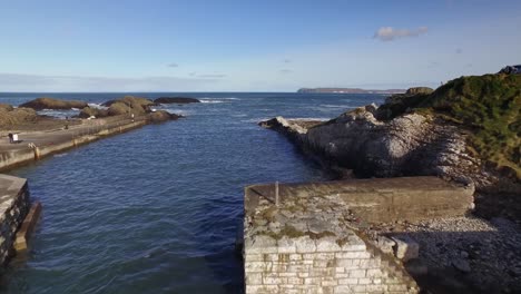 El-Puerto-De-Ballintoy-Es-Sinónimo-De-Pyke-Y-Las-Islas-De-Hierro