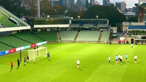 Olivier-Giroud-Club-De-Fútbol-Ac-Milan-Entrenando-En-El-Entrenamiento-Del-Parque-Hbf