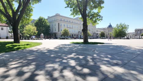 Litewski-Platz-In-Der-Stadt-Lublin,-Langsame-Kamerabewegung