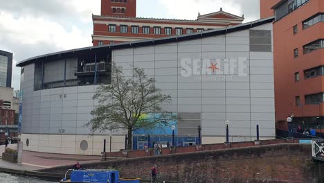 Exterior-view-of-National-Sea-life-Centre-local-tourism-attraction-in-the-city-centre-of-Birmingham,-the-Midlands-of-England-UK