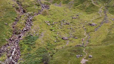 Aerial-shot-of-hikers-on-a-trail